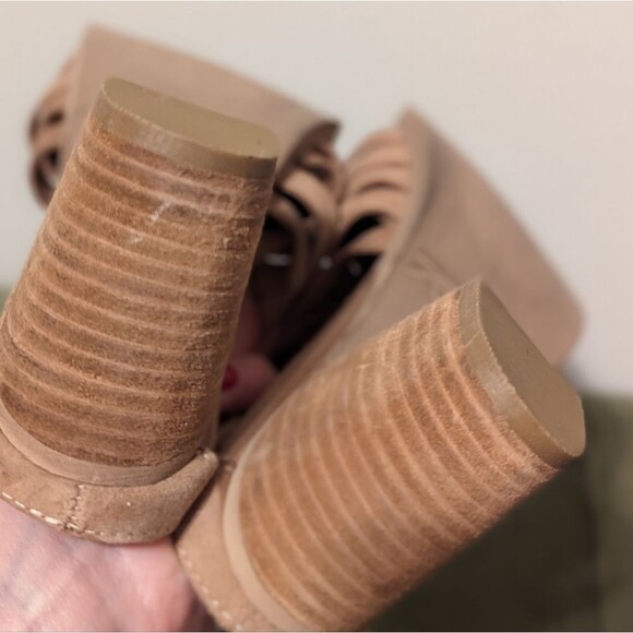 NWOT Rebels Levi Suede Cutout Block Heel Mules Tan - Picture 9 of 10